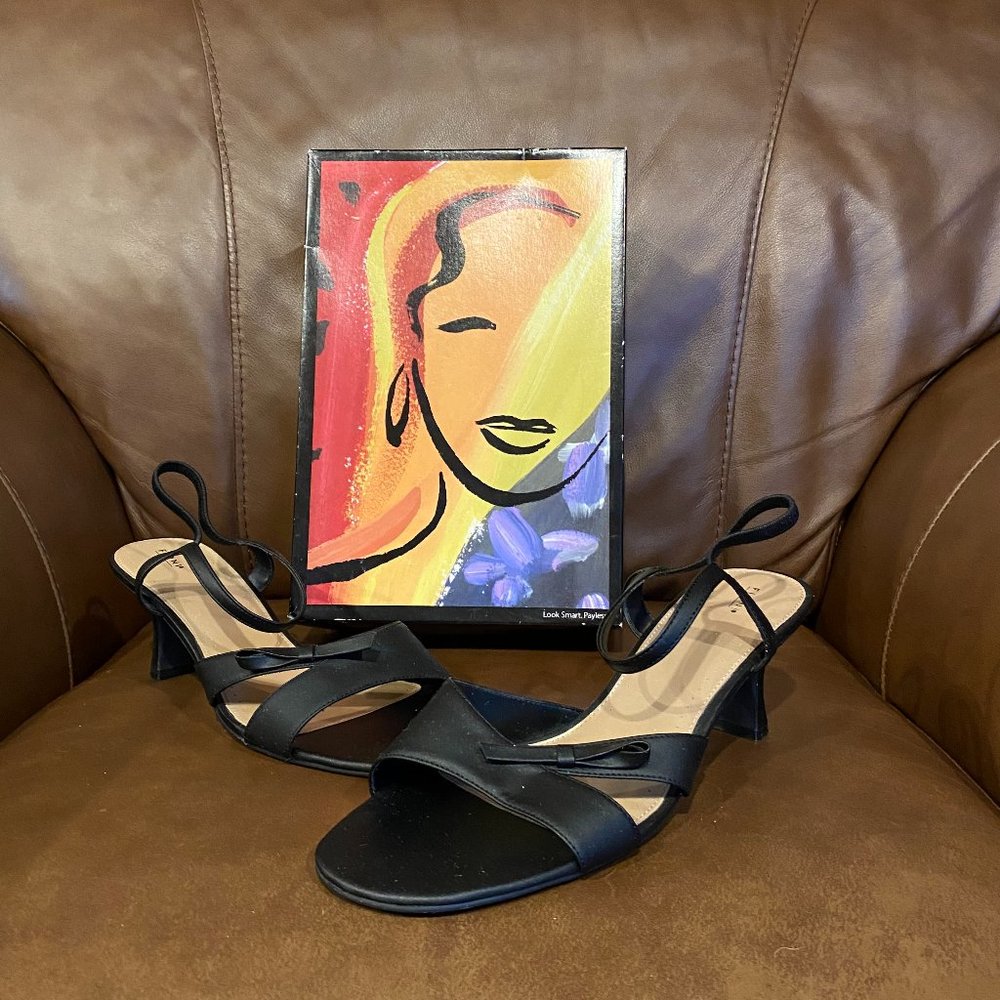 Ladies Black Dress Sandals Size 11W With Box Fioni